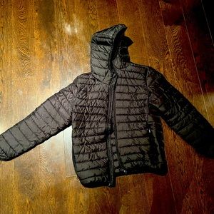 H&M black men’s medium fall jacket.